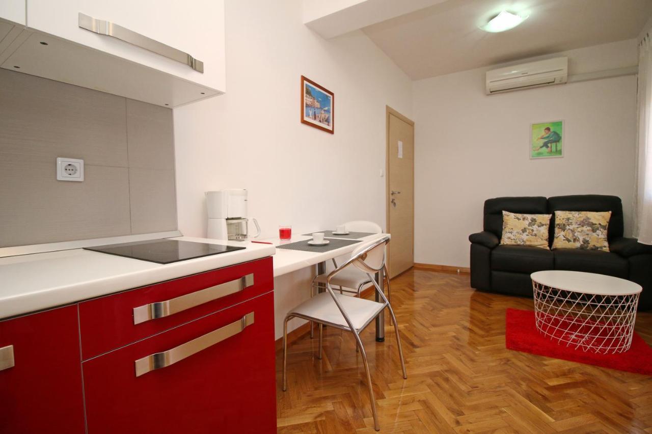 Apartments Mila Rovinj Exterior photo