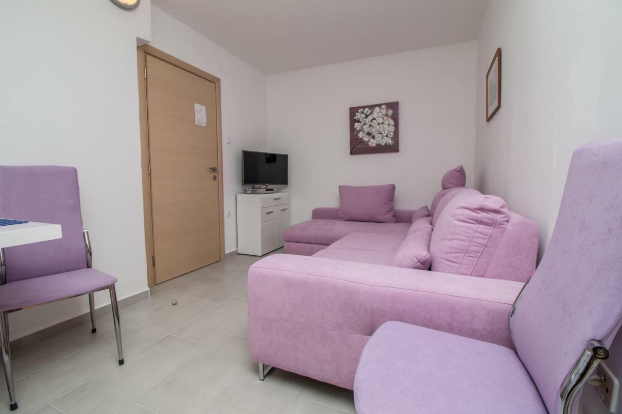 Apartments Mila Rovinj Exterior photo
